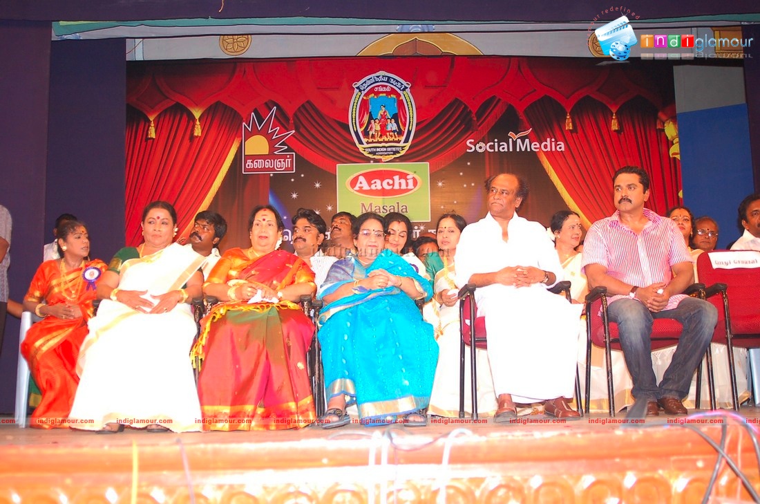 Rajini at Ninaivalaigal Final Day Event hd photo